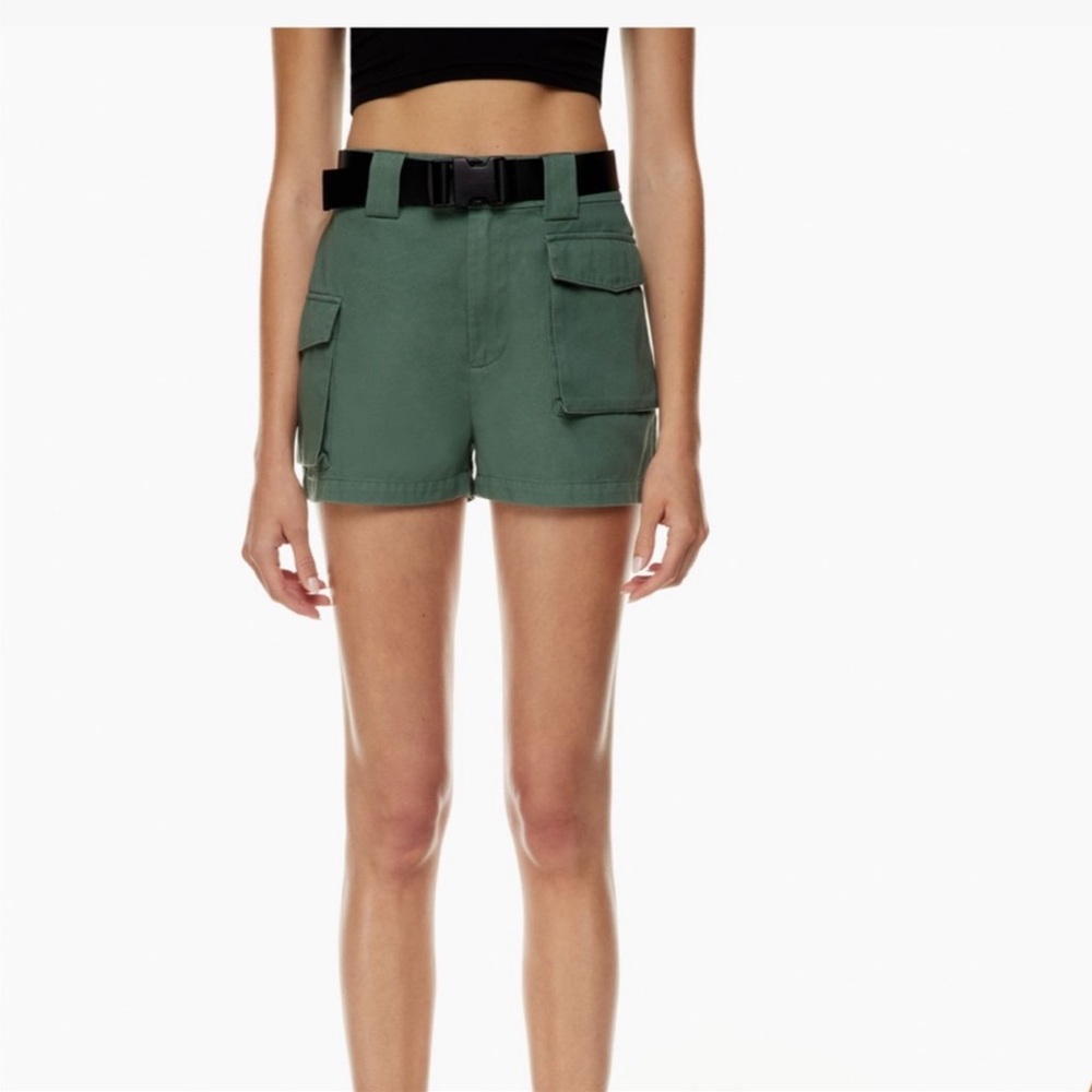 NWT Black Aritzia TNA Cargo Shorts